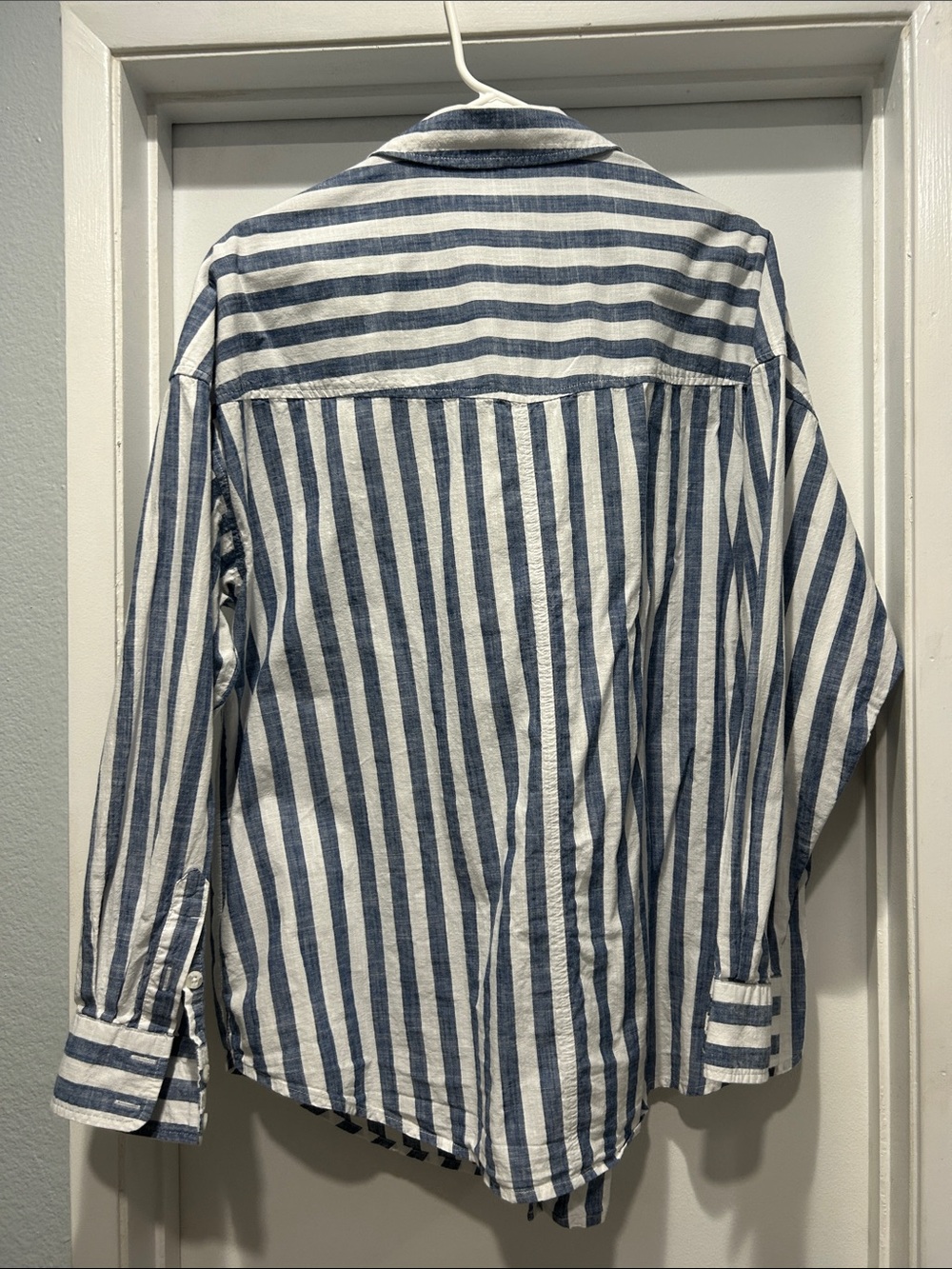 Ariat Navy and White Striped Button-Up Shirt - Picture 4 of 8